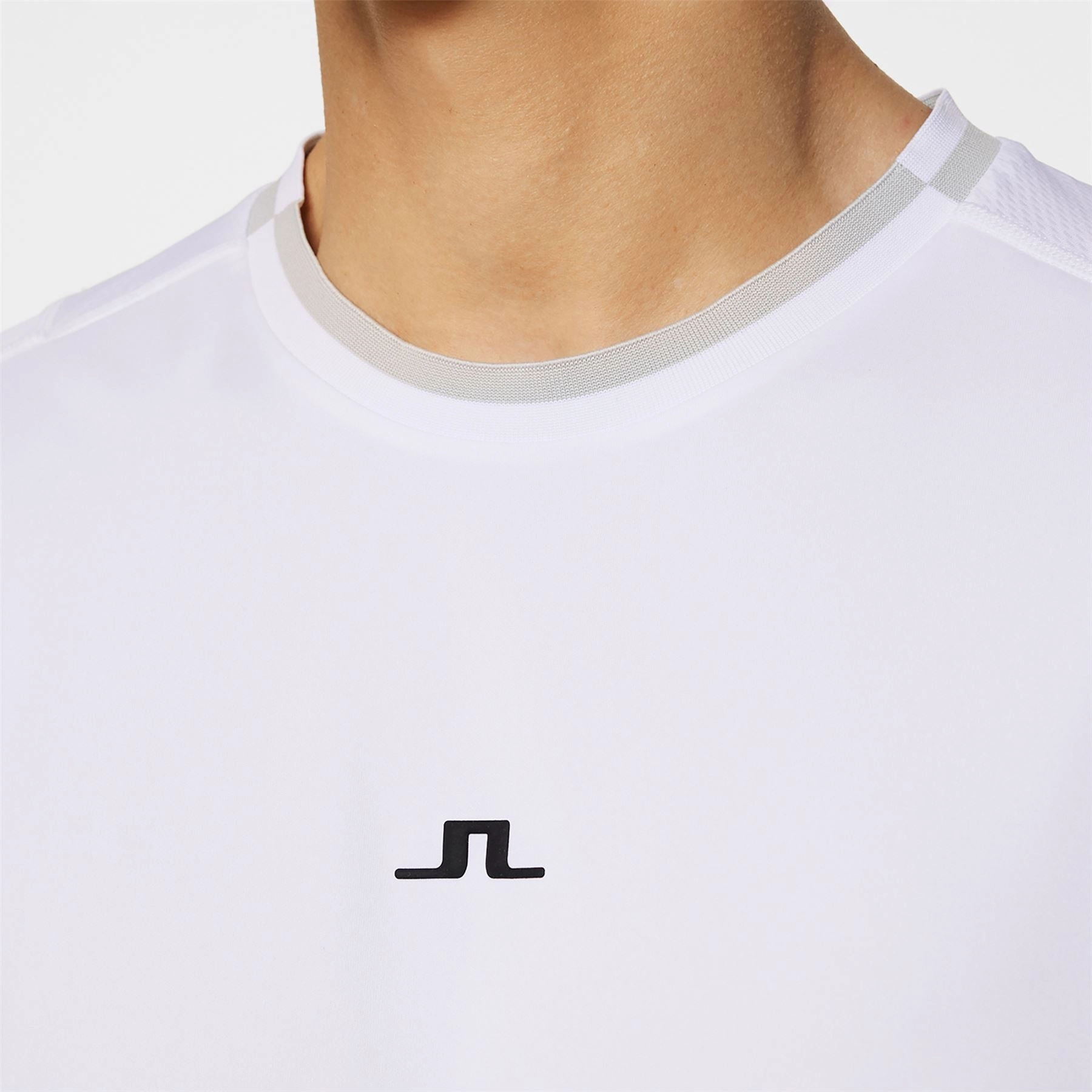 Colten Tech T-Shirt White J.Lindeberg Golfwear for Men