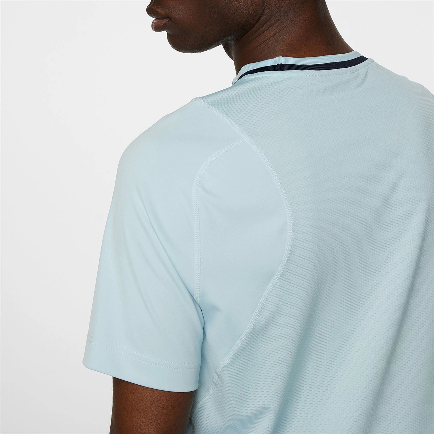 Colten Tech T-Shirt Winter Sky J.Lindeberg Golfwear for Men