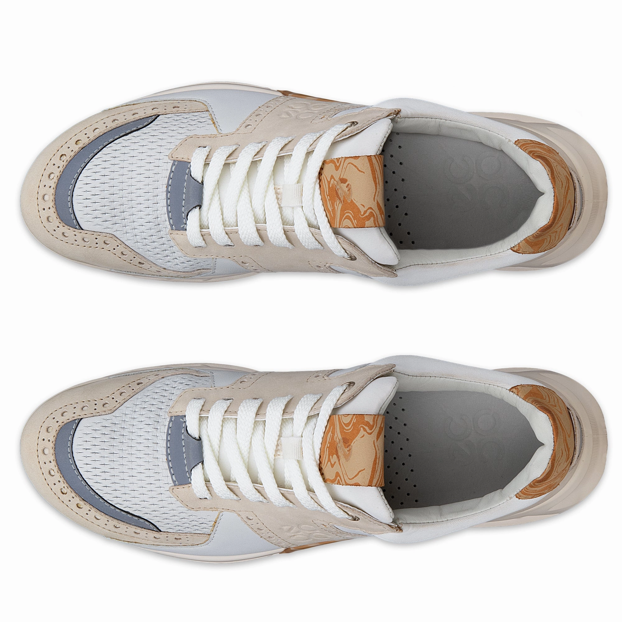 ECCO Women's Biom C4 Fashion Golf Shoes Ladies' Spikeless Golf Sneakers