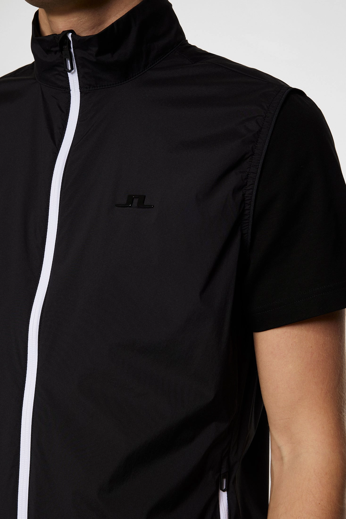 J.Lindeberg Men's Ash Light Packable Vest- BLACK J.Lindeberg Men's Apparel