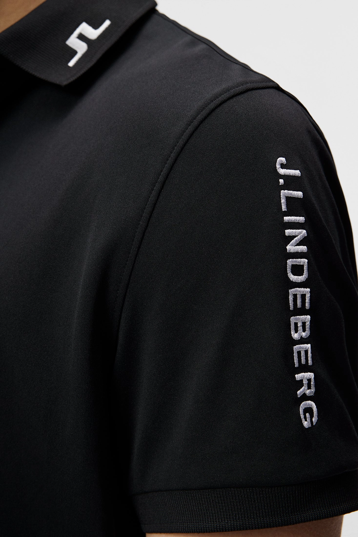 J.Lindeberg Mens Reg Fit TOUR TECH Polo - BLACK J.Lindeberg Men's Apparel
