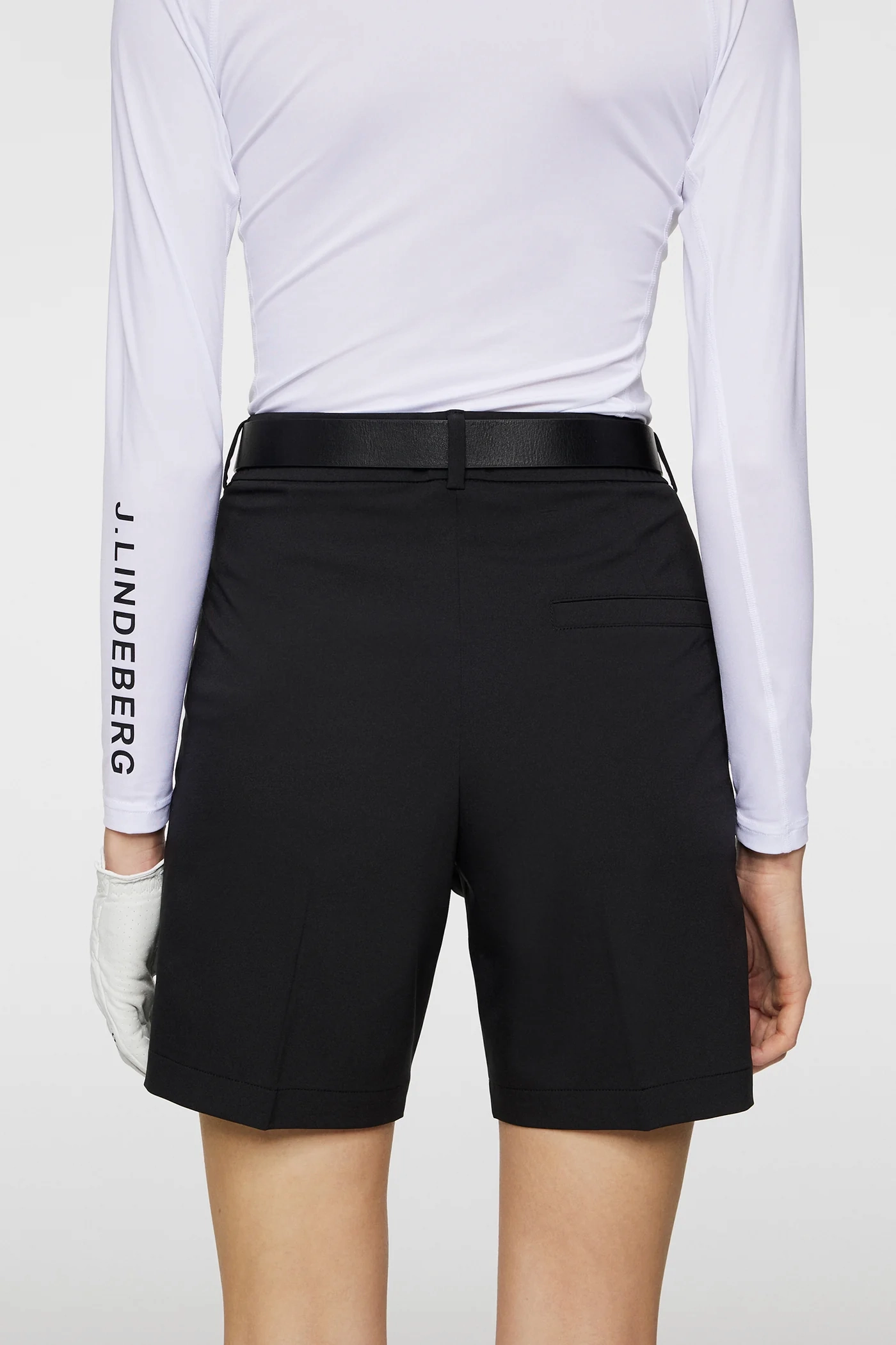 J.Lindeberg Women's Gwen Long Shorts - BLACK J.Lindeberg Men's Apparel