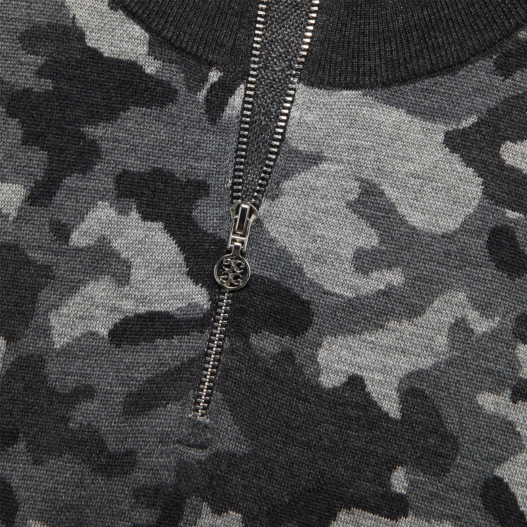 Jacquard V-Neck Merino Wool Quarter Zip Sweatshirt Charcoal Camo G/Fore Men's Fashion
