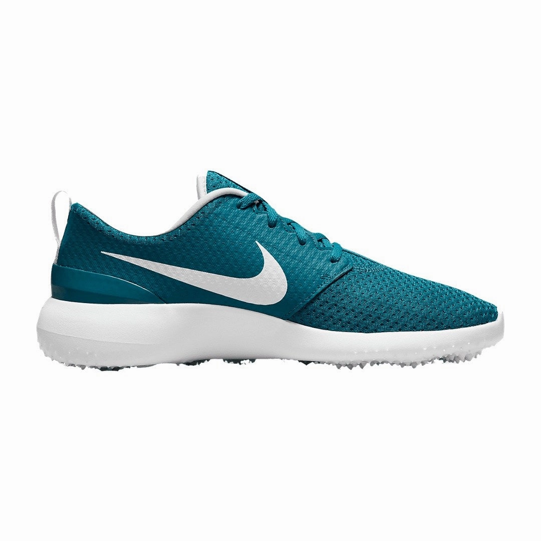 Max Comfort Nike Roshe G Golf Shoes CD6065 Mesh Knit Sneakers Casual Footwear, Close-Up Of Sneakers
