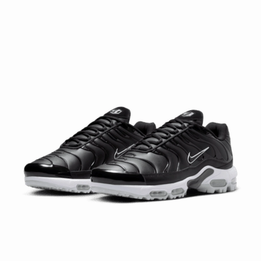 Nike Air Max Plus G Spikeless Golf Shoes - Black Men's Spikeless Golf Shoes