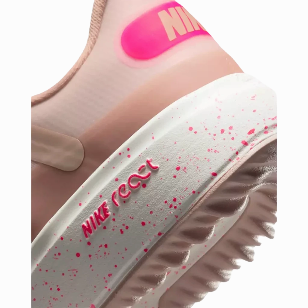 Nike Ladies React Act Tour Golf Shoes - Pink Women's Spikeless Golf Shoes