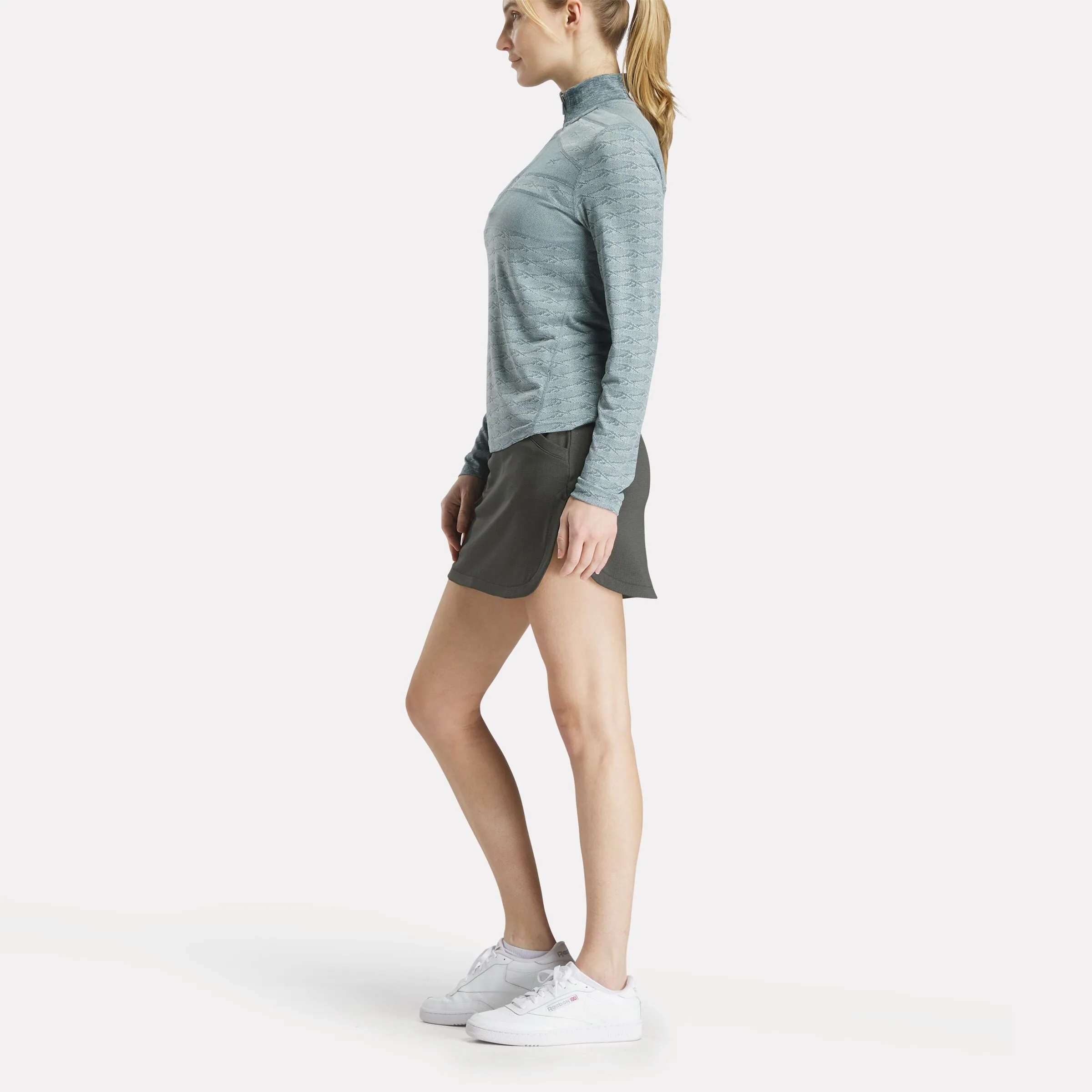 Reebok Shoes Women's Long Sleeve Engineered Vector Jacquard 1/4 Zip Golf Pullover Top
