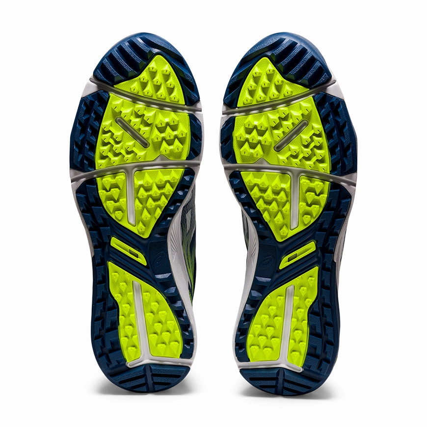 Close-Up Of Sneakers Asics Gel-Course Ace Spikeless Golf Shoes Cozy House Slippers