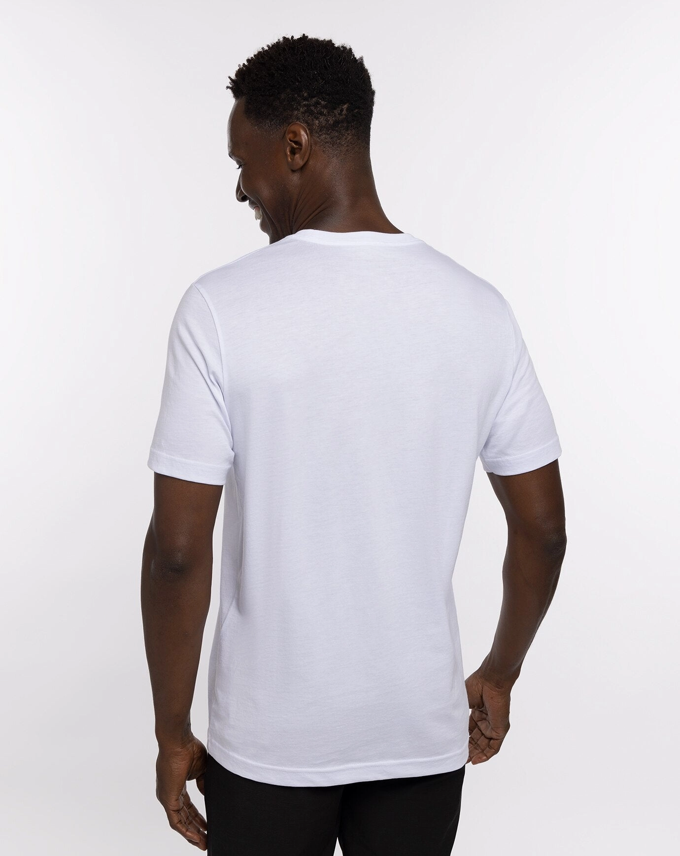 TRAVIS MATHEW MENS DAD BOD 2.0 T-SHIRT - WHITE/BLUE Travis Mathew Men's Golf Apparel