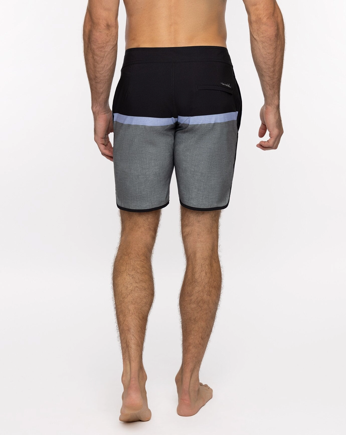 TRAVIS MATHEW MENS LEVEL FIVE HEAT SHORTS - BLACK Travis Mathew Men's Golf Apparel
