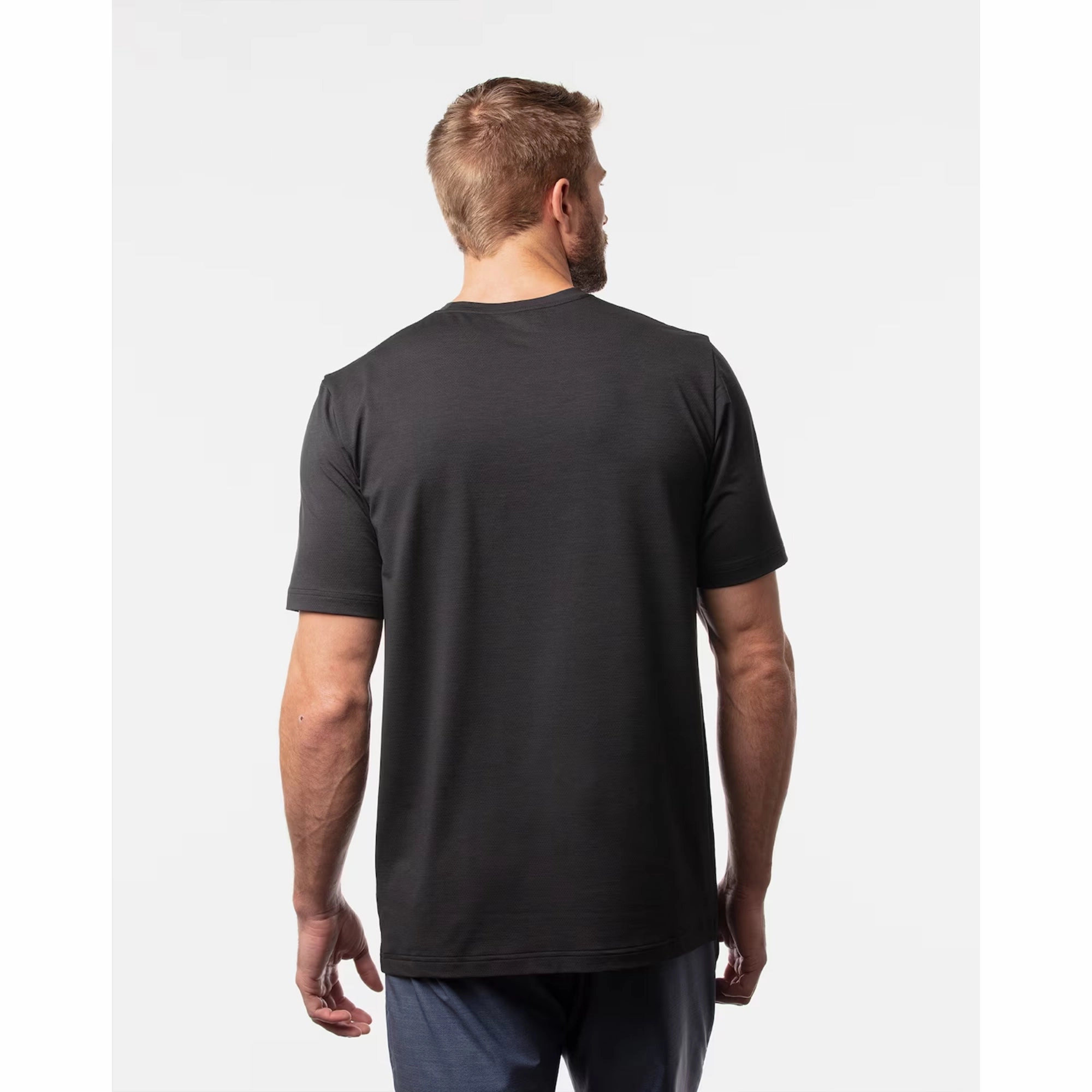 TRAVIS MATHEW MENS SCENIC VISTA T-SHIRT - BLACK Travis Mathew Men's Golf Apparel