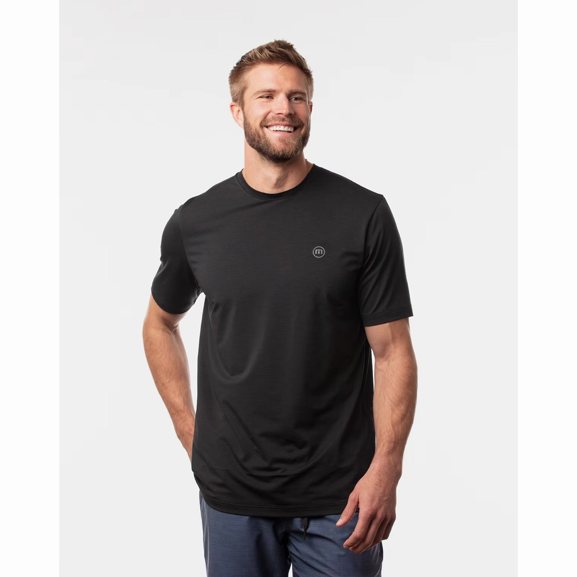 TRAVIS MATHEW MENS SCENIC VISTA T-SHIRT - BLACK Travis Mathew men's golf apparel