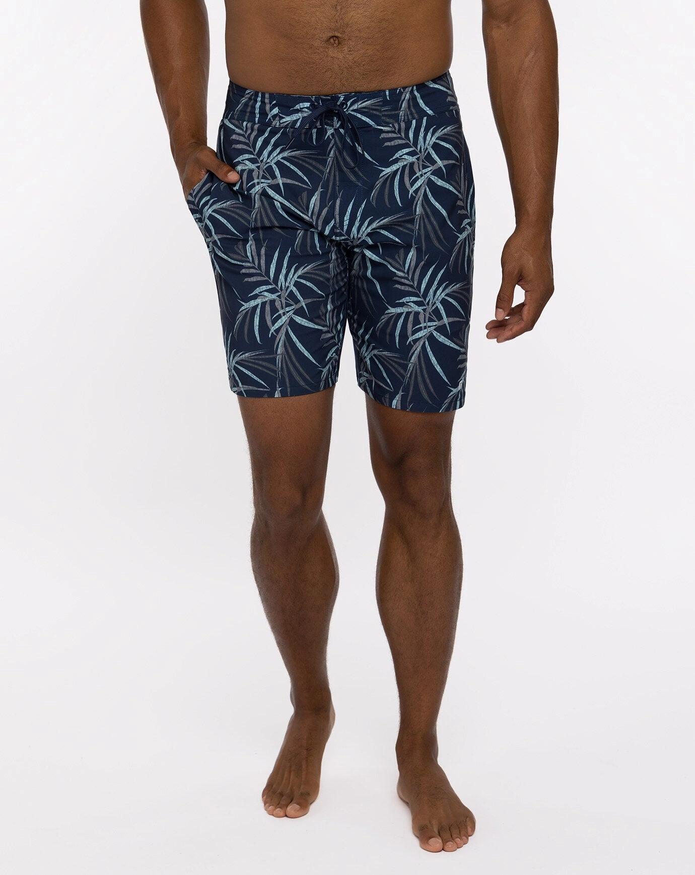 TRAVISMATHEW MENS TRAWLER SHORTS - DRESS BLUES Travis Mathew men's golf apparel