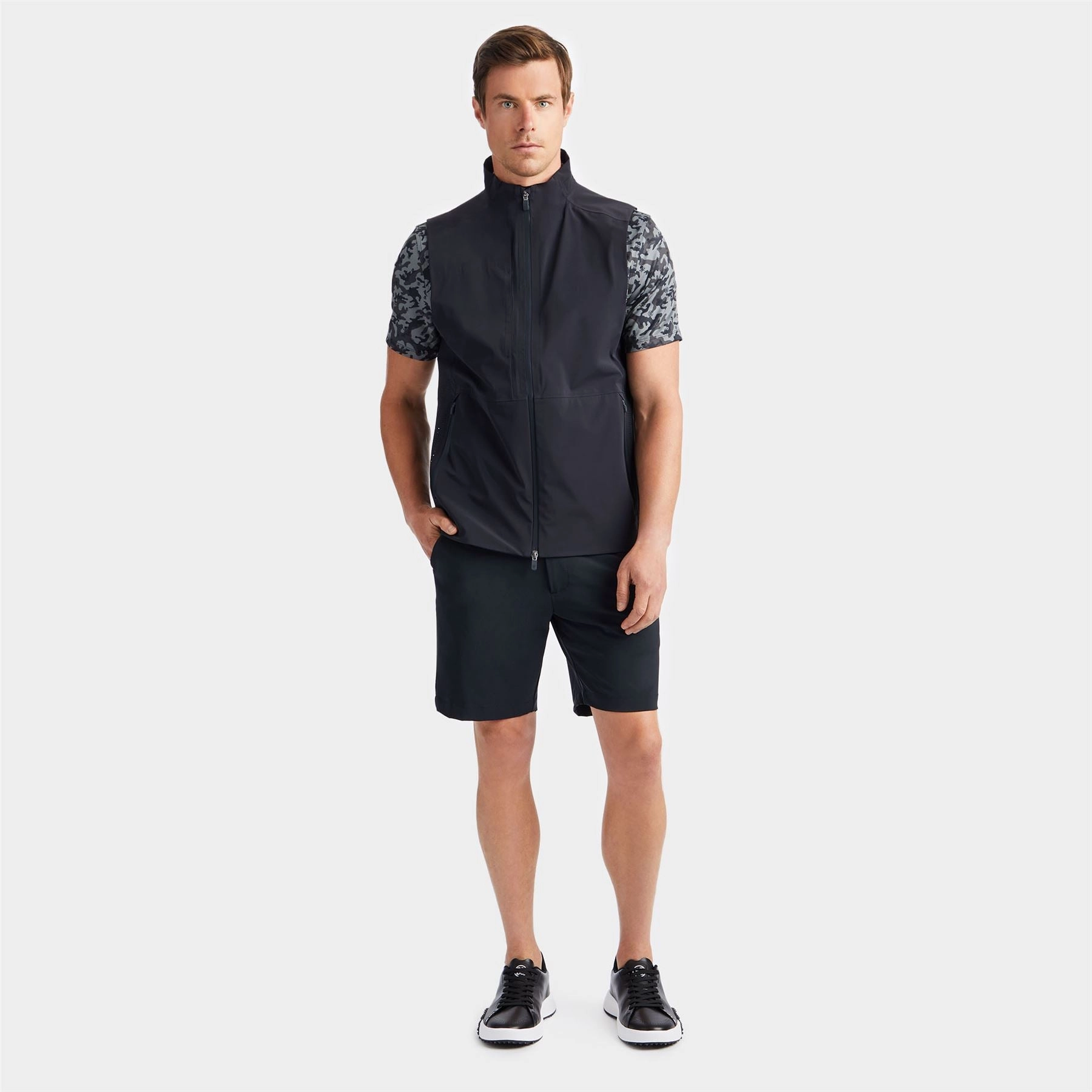 Weather Resistant Repeller 2.0 Gilet Onyx G/Fore Men's Fashion